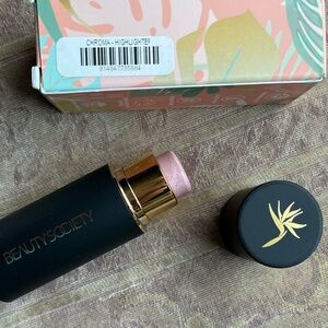Highlighter Face Stick🟣Chroma shade